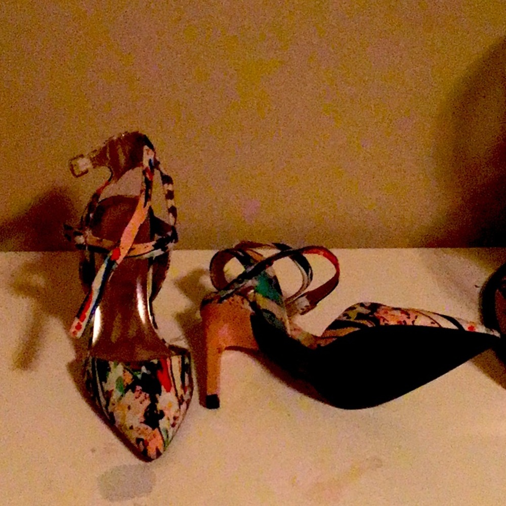 Shoes ankle strap size 8.5